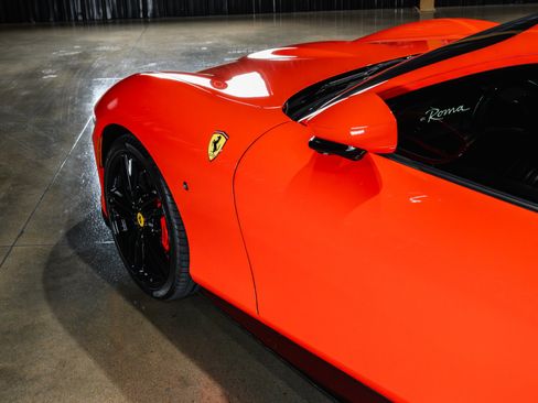 Used 2021 Ferrari Roma RWD image 29