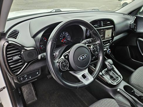 Used 2021 Kia Soul EX FWD image 16