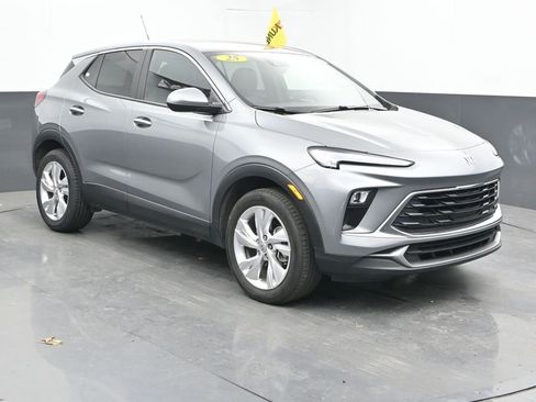 Used 2025 Buick Encore GX Preferred FWD image 3
