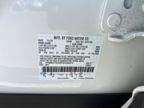 Used 2023 Ford Explorer XLT w/ Equipment Group 202A image 31