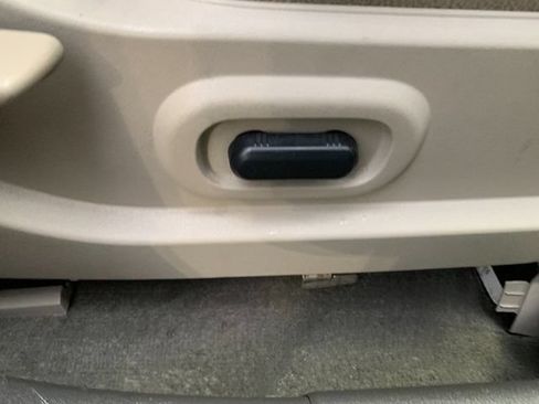 Used 2013 Ford Edge SEL AWD/4WD image 12