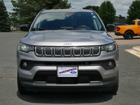 Used 2022 Jeep Compass Latitude AWD/4WD image 3