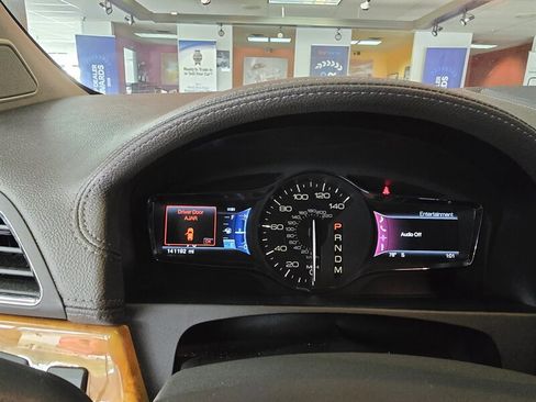 Used 2012 Lincoln MKX AWD image 25