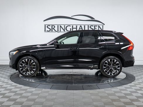 New 2026 Volvo XC60 T8 Ultra w/ Protection Package Premier AWD/4WD image 8