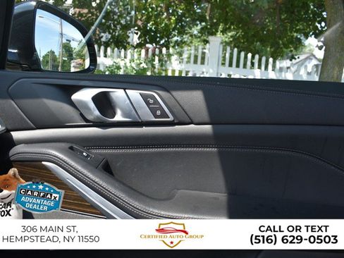 Used 2021 BMW X5 xDrive40i AWD/4WD image 19