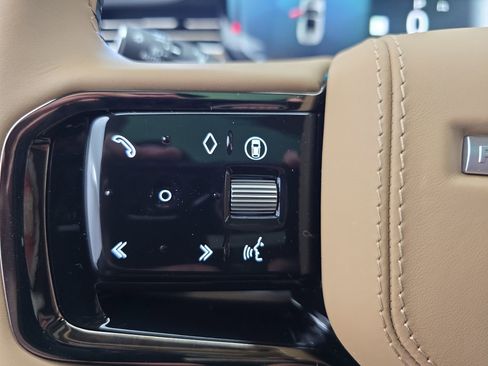 New 2026 Land Rover Range Rover Sport Dynamic SE image 17