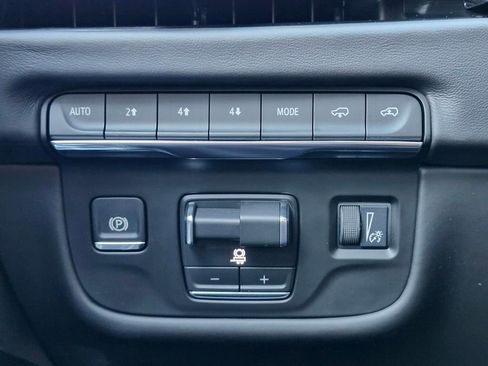 Certified 2026 Cadillac Escalade Platinum Sport w/ LPO, Floor Liner Package image 24