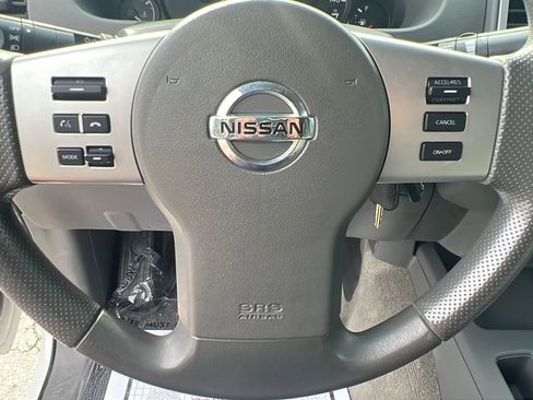 Used 2016 Nissan Frontier SV RWD image 10
