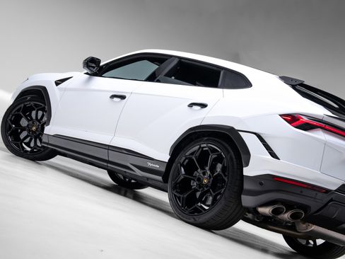 Used 2024 Lamborghini Urus Performante image 55