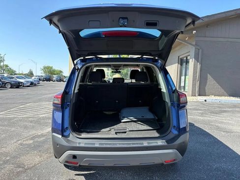 Used 2023 Nissan Rogue SV AWD/4WD image 10