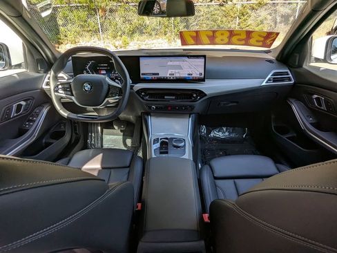 Used 2025 BMW 330i Sedan RWD image 23
