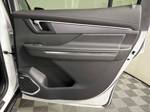 New 2026 Buick Enclave Sport Touring w/ Power Package image 30