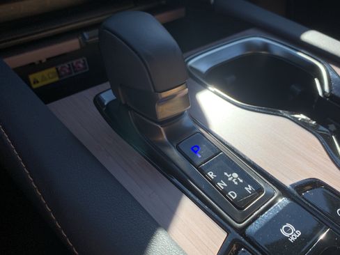 Used 2025 Lexus RX 350 Premium image 26