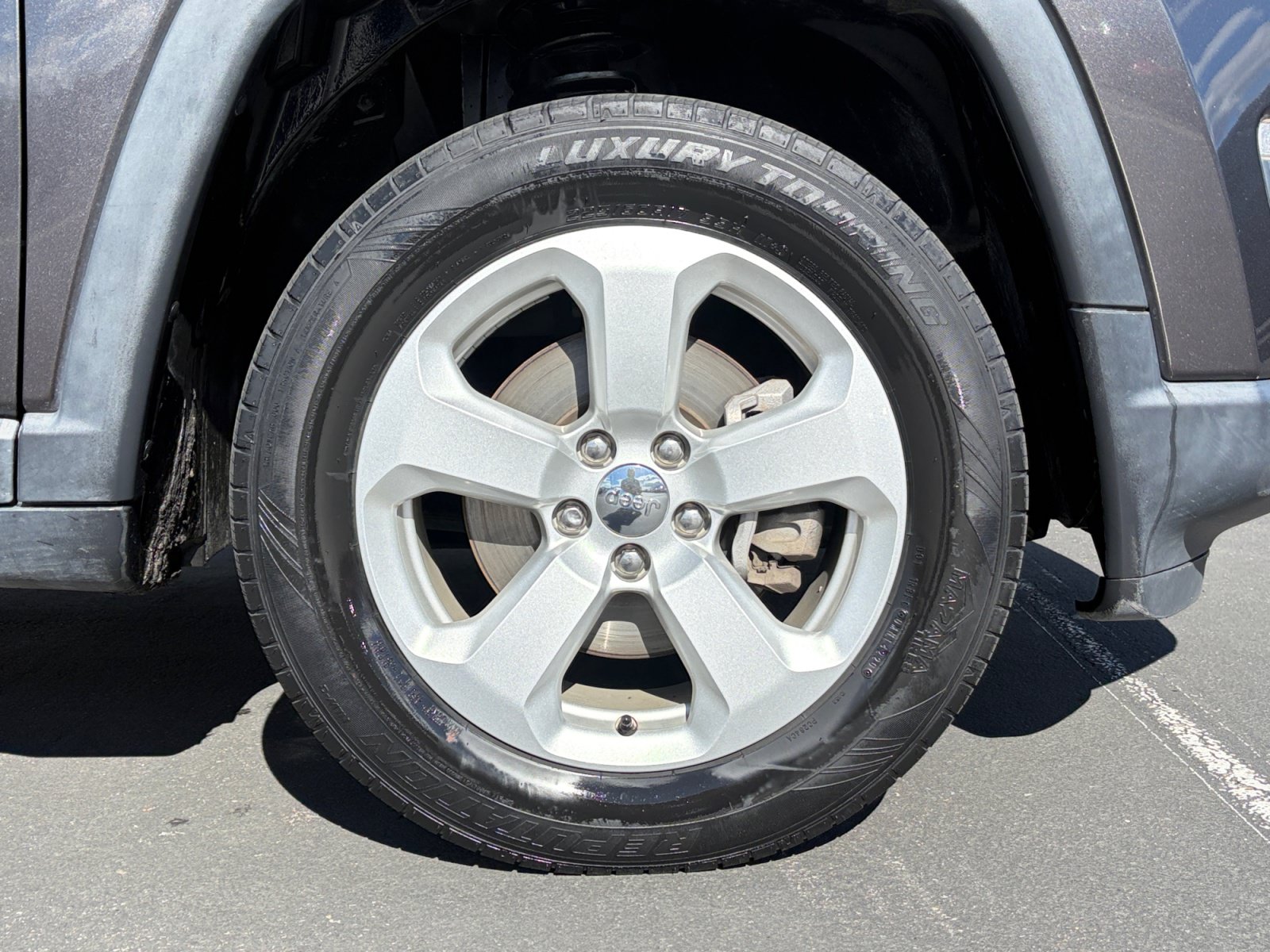 Used 2018 Jeep Compass Latitude AWD/4WD image 30