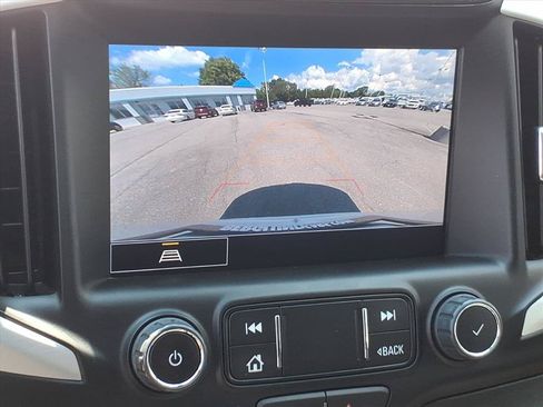Used 2023 GMC Terrain SLT w/ Infotainment Package II AWD/4WD image 30