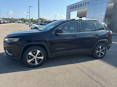 Used 2020 Jeep Cherokee Limited AWD/4WD image 6