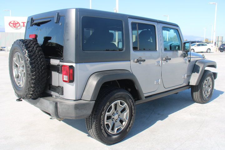 Used 2016 Jeep Wrangler Unlimited Rubicon w/ Connectivity Group AWD/4WD image 3