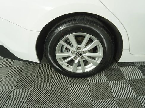 Used 2025 Toyota Camry LE image 14