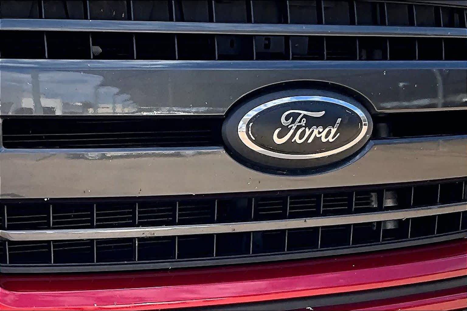 Used 2020 Ford F150 XLT w/ Equipment Group 302A Luxury AWD/4WD image 29