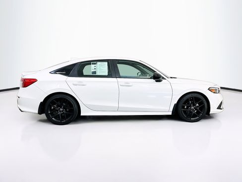 Used 2024 Honda Civic Sport image 10