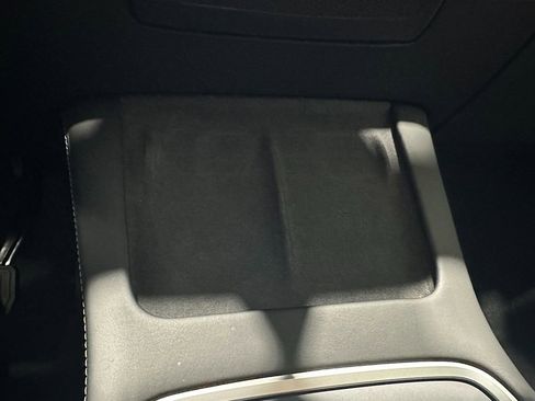 Used 2021 Tesla Model Y Long Range image 28