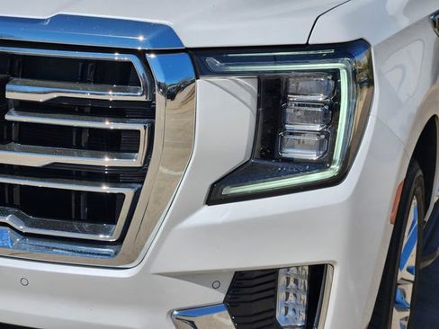 Used 2021 GMC Yukon SLT w/ SLT Premium Package image 9