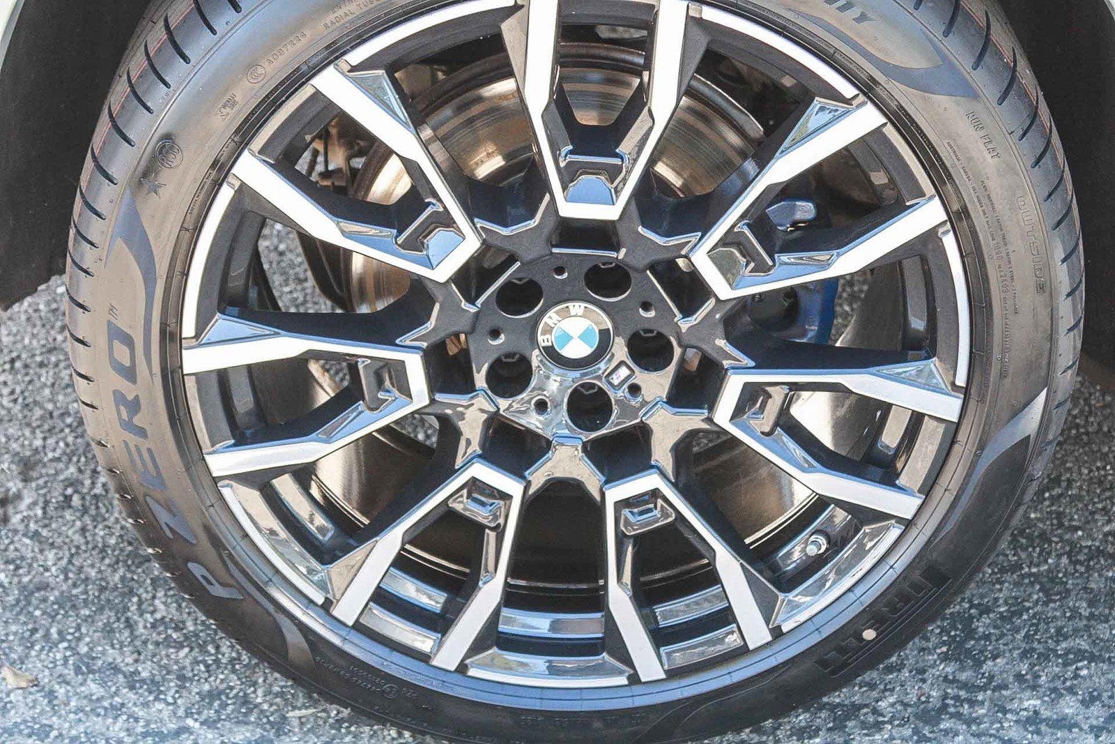 Used 2025 BMW X5 xDrive40i w/ Executive Package AWD/4WD image 11