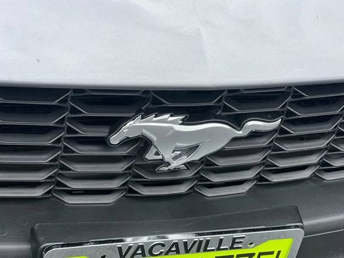Used 2025 Ford Mustang Convertible RWD image 8