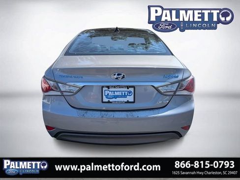Used 2015 Hyundai Sonata Limited w/ Option Group 02 FWD image 4
