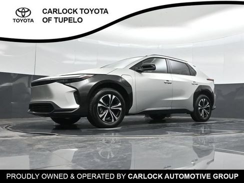 Used 2025 Toyota bZ4X FWD image 56