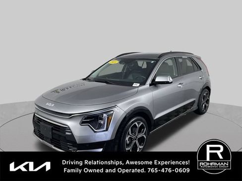 Used 2023 Kia Niro SX Touring FWD image 1