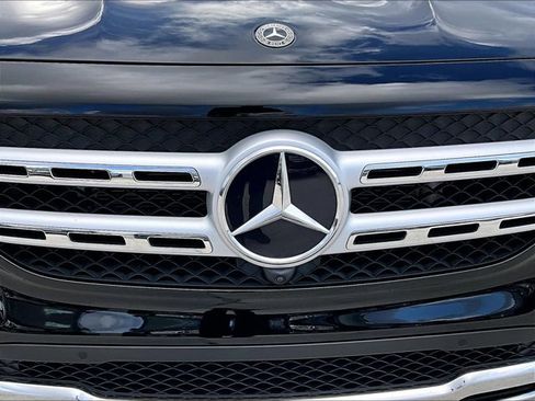 Certified 2023 Mercedes-Benz GLB 250 image 30