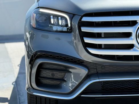 New 2026 Mercedes-Benz GLS 450 4MATIC image 7