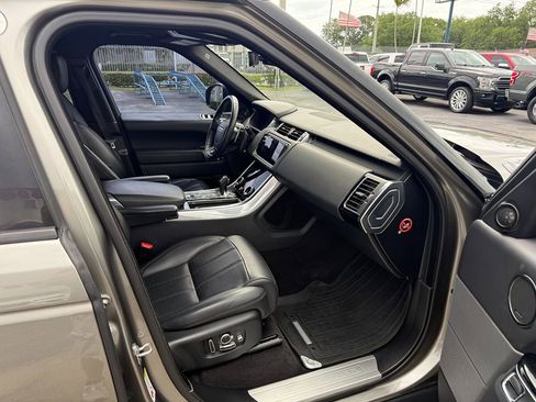 Used 2018 Land Rover Range Rover Sport HSE Dynamic AWD/4WD image 14
