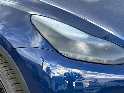 Used 2022 Tesla Model Y Performance image 12