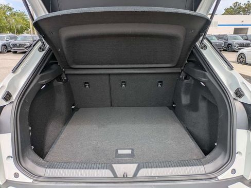 Certified 2023 Volkswagen ID.4 Pro RWD image 13