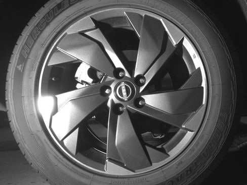 Used 2025 Nissan Rogue SV image 15