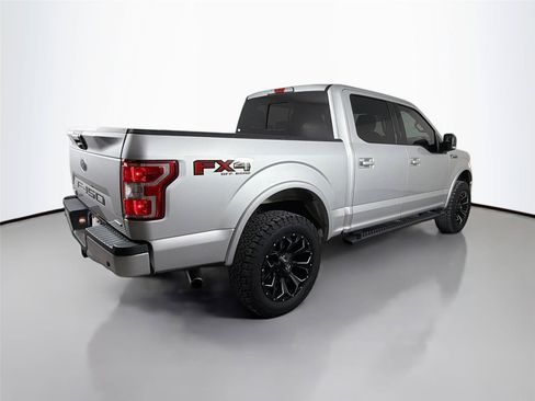 Used 2018 Ford F150 XLT w/ Equipment Group 302A Luxury AWD/4WD image 5
