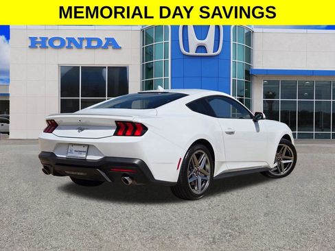 Used 2024 Ford Mustang Premium RWD image 3