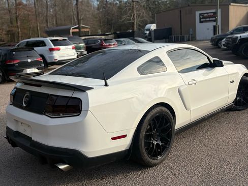 Used 2011 Ford Mustang GT Premium RWD image 10