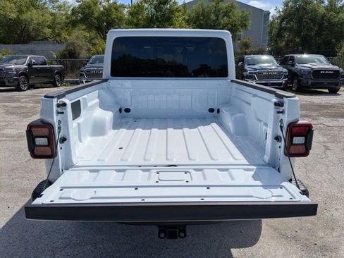 New 2026 Jeep Gladiator Mojave AWD/4WD image 12