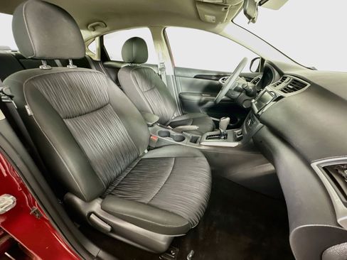 Used 2019 Nissan Sentra SV FWD image 28