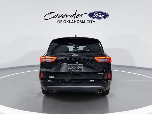 Used 2025 Ford Escape ST-Line Elite w/ Premium Technology Package AWD/4WD image 7