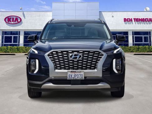 Used 2021 Hyundai Palisade SEL w/ Premium Package FWD image 2