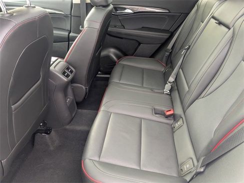 Used 2022 Buick Envision Essence w/ Sport Touring Package image 33