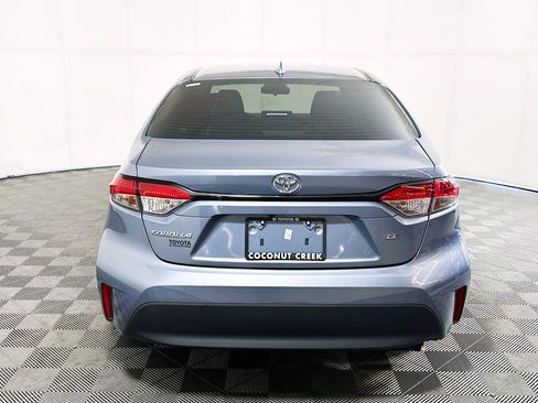 Used 2024 Toyota Corolla LE FWD image 4