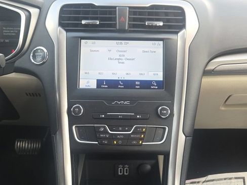 Certified 2020 Ford Fusion SE FWD image 23