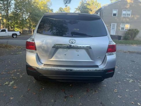Used 2012 Toyota Highlander SE image 5