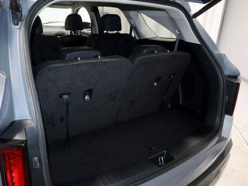 Used 2025 Kia Sorento EX FWD image 14