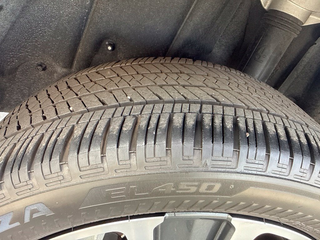 Used 2022 Lexus UX 200 w/ Accessory Package (Z1) FWD image 11